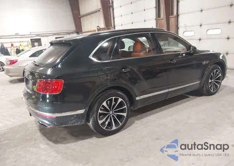 2019 Bentley Bentayga V8 z USA, uszkodzony, nr VIN SJAAM2ZV7KC025290